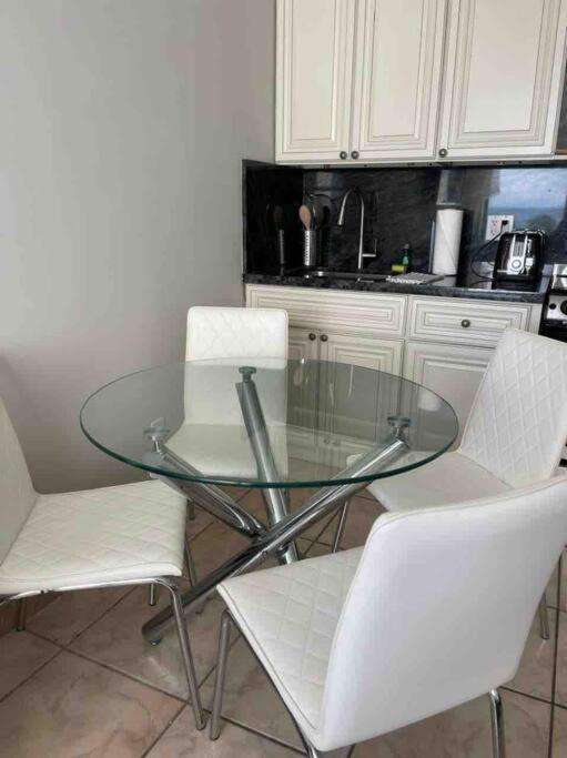 Appartamento Chic Ocean Front Studio! Miami Beach Esterno foto