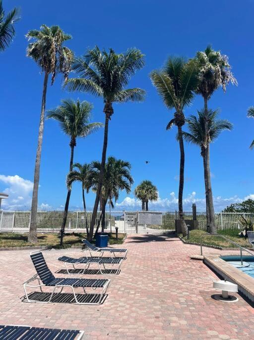 Appartamento Chic Ocean Front Studio! Miami Beach Esterno foto